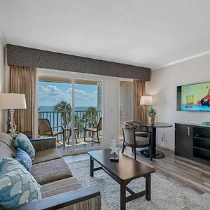 Wake Up To Ocean Views From Your Private Balcony Holiday home